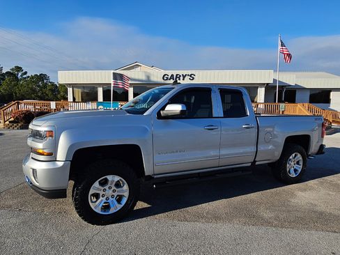 Used 2016 Chevrolet Silverado 1500 LT image 2