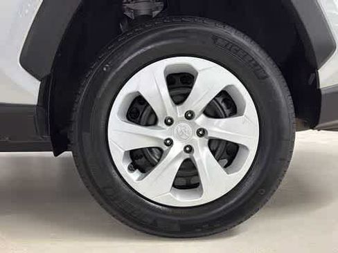 Used 2024 Toyota RAV4 LE AWD/4WD image 11
