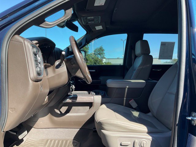 Used 2022 Chevrolet Silverado 2500 LTZ w/ LTZ Convenience Package AWD/4WD image 2