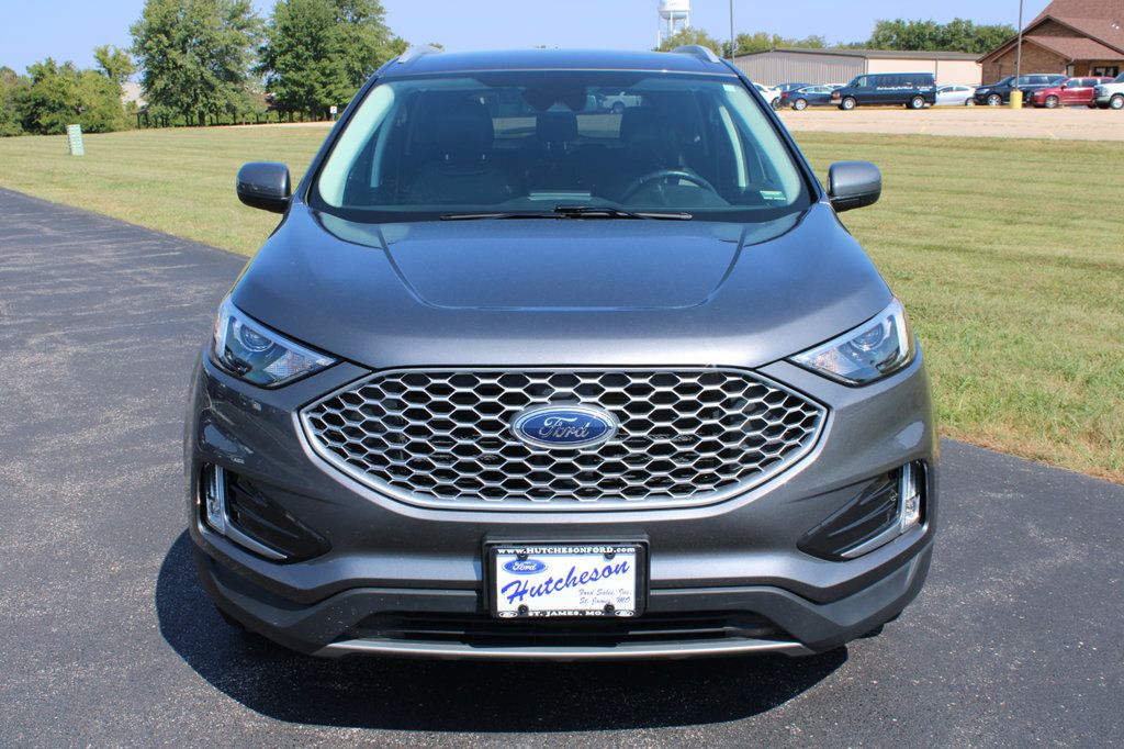 Certified 2023 Ford Edge ST-Line AWD/4WD image 2