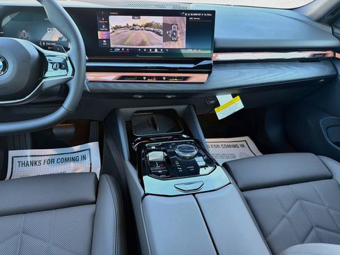 New 2027 BMW 530i xDrive w/ Premium Package AWD/4WD image 19