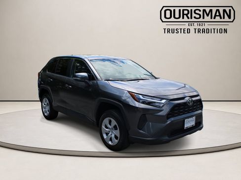 Used 2023 Toyota RAV4 LE AWD/4WD image 2