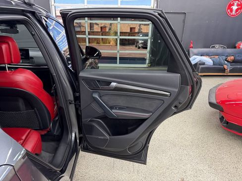 Used 2021 Audi SQ5 Prestige AWD/4WD image 16
