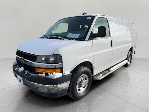Used 2024 Chevrolet Express 2500 w/ Driver Convenience Package image 4