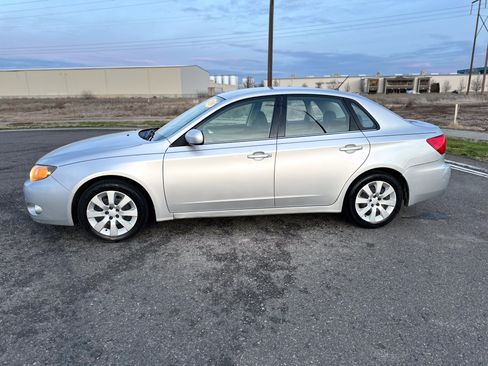 Used 2010 Subaru Impreza 2.5i AWD/4WD image 6