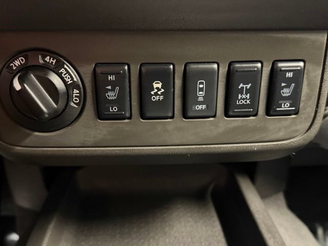 Used 2019 Nissan Frontier PRO-4X AWD/4WD image 21