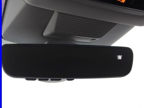 Used 2025 Volkswagen Tiguan SE image 42