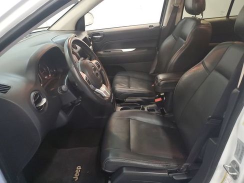 Used 2016 Jeep Compass High Altitude AWD/4WD image 10