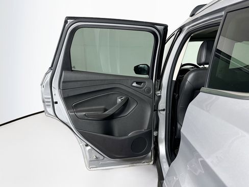 Used 2017 Ford Escape Titanium image 27