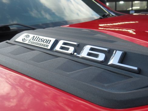 Used 2024 Chevrolet Silverado 2500 Custom w/ Custom Value Package AWD/4WD image 4