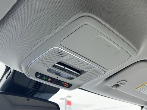 New 2025 Buick Enclave Avenir image 12