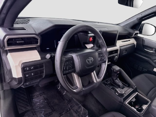 Used 2024 Toyota Tacoma TRD Off-Road AWD/4WD image 9