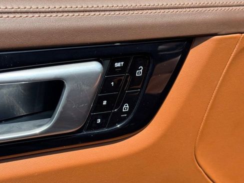 Used 2021 Porsche Cayenne GTS image 11