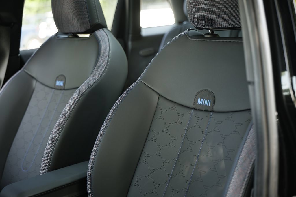 New 2026 MINI Cooper 4-Door Hardtop FWD image 21