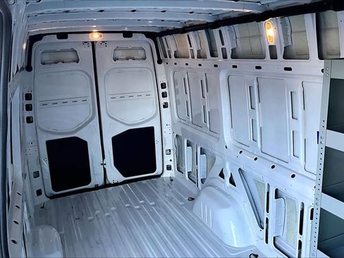 Used 2023 Mercedes-Benz Sprinter 2500 image 23
