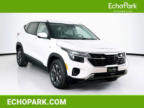 Used 2026 Kia Seltos LX AWD/4WD image 1