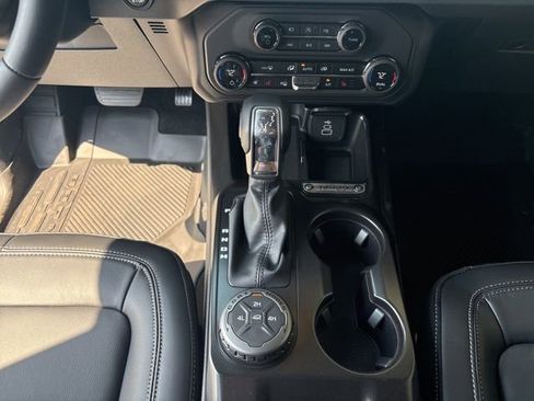 New 2026 Ford Bronco Outer Banks AWD/4WD image 17