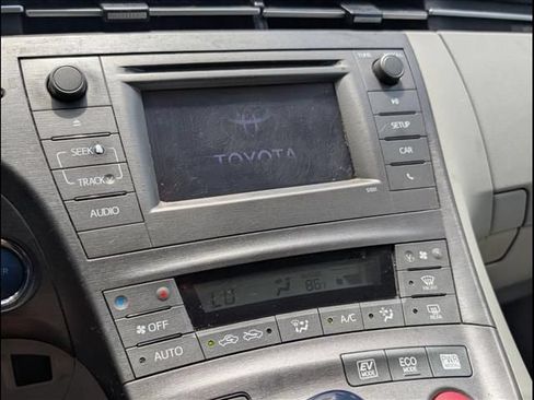 Used 2012 Toyota Prius Two FWD image 13