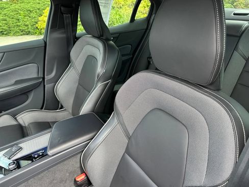 Certified 2024 Volvo S60 B5 Plus AWD/4WD image 24