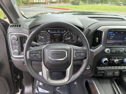 Used 2021 GMC Sierra 1500 Denali w/ Denali Ultimate Package AWD/4WD image 22