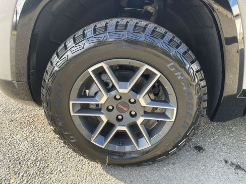 New 2026 GMC Terrain AT4 w/ Convenience Package III image 65