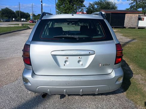 Used 2005 Pontiac Vibe w/ Power Group Value Package FWD image 4
