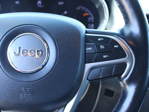 Used 2020 Jeep Grand Cherokee Limited RWD image 19