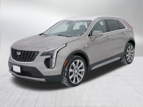 Certified 2023 Cadillac XT4 Premium Luxury w/ Cold Weather Package image 2