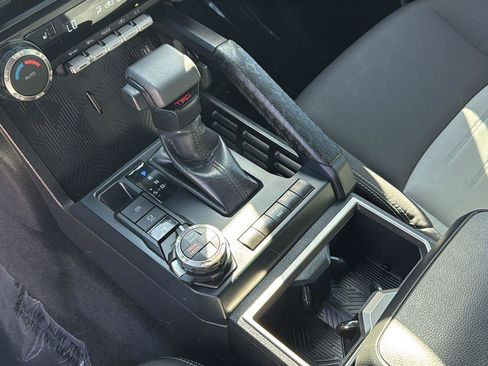 Used 2025 Toyota Tacoma TRD Off-Road AWD/4WD image 24