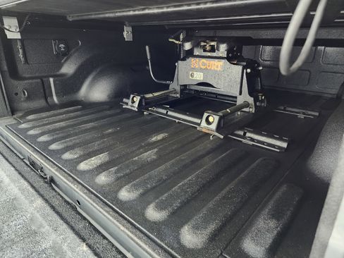 Used 2022 RAM 2500 Big Horn w/ Level C Equiment Group image 5