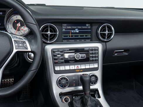 Used 2012 Mercedes-Benz SLK 350 image 20