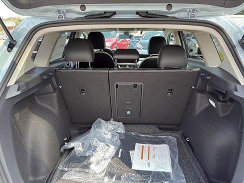 New 2025 Volkswagen Taos SE image 10