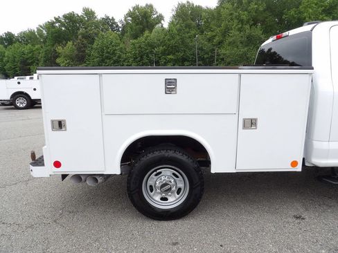 Used 2022 Ford F250 XL w/ Power Equipment Group AWD/4WD image 56