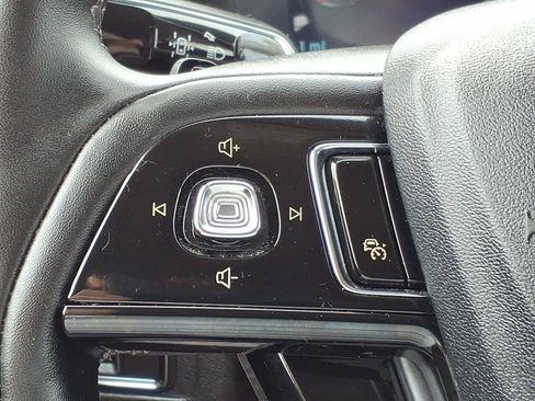 Used 2023 Lincoln Corsair AWD image 21