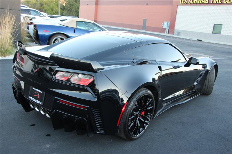 Used 2018 Chevrolet Corvette Z06 RWD image 9