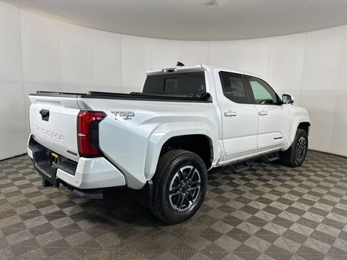 Used 2025 Toyota Tacoma TRD Sport w/ TRD Sport Upgrade Package AWD/4WD image 3