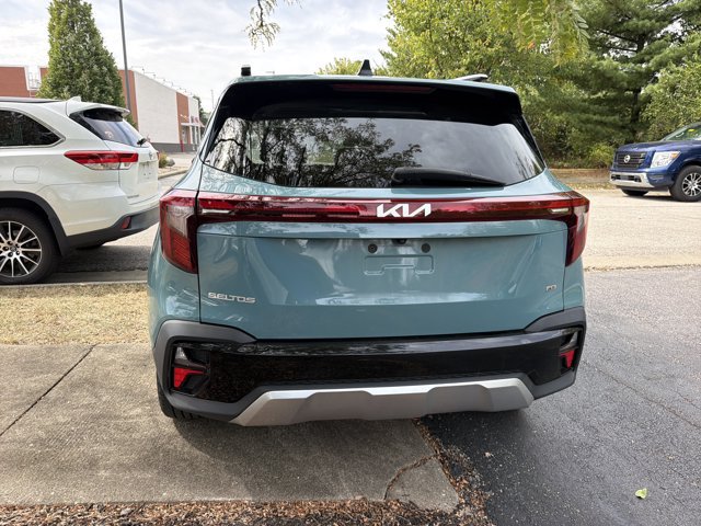 Certified 2024 Kia Seltos SX w/ SX Sunroof Package AWD/4WD image 9