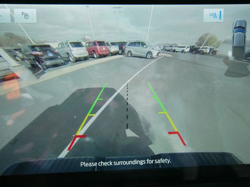 Certified 2022 Ford F150 XLT w/ Equipment Group 302A High image 28