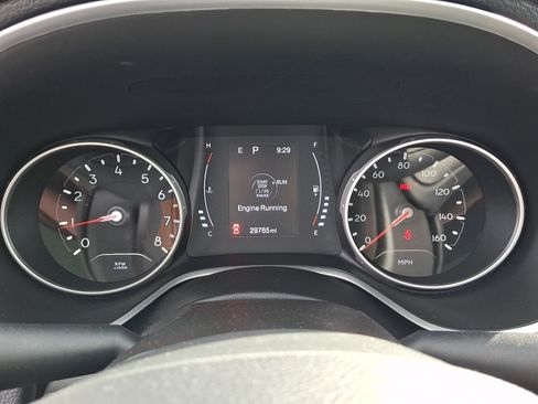 Used 2020 Jeep Compass Latitude w/ Cold Weather Group AWD/4WD image 19