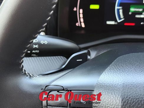 Used 2025 Toyota Camry SE FWD image 28