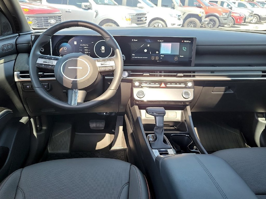 Used 2025 Hyundai Santa Cruz Limited AWD/4WD image 10