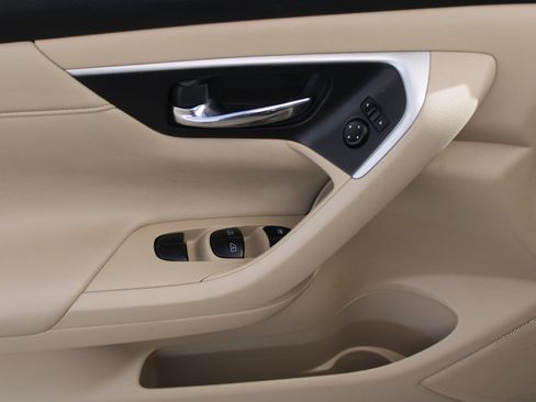 Used 2017 Nissan Altima 2.5 SL image 16