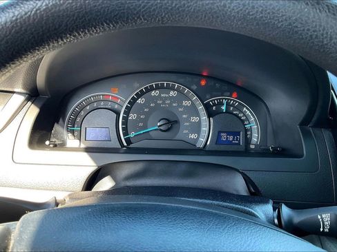 Used 2013 Toyota Camry LE FWD image 13