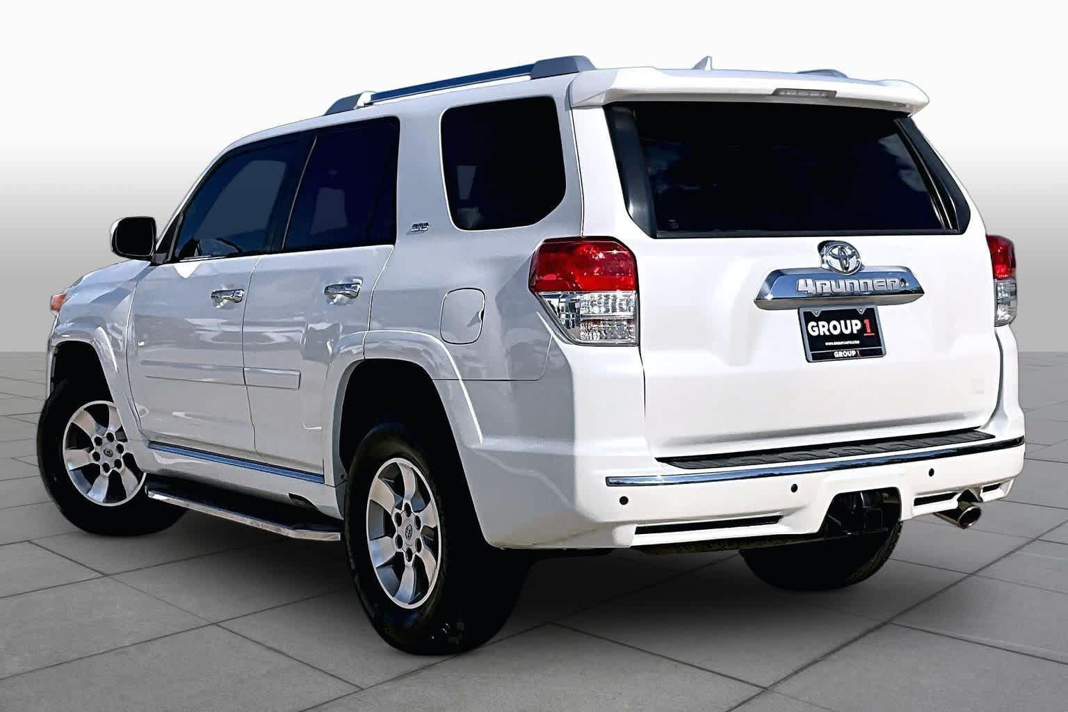 Used 2011 Toyota 4Runner SR5 RWD image 10