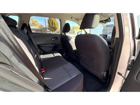 Used 2023 Nissan Rogue SV image 12