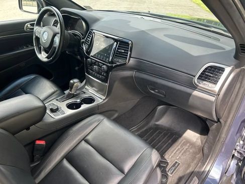 Used 2021 Jeep Grand Cherokee Limited AWD/4WD image 31
