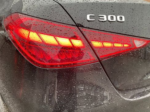 Used 2025 Mercedes-Benz C 300 4MATIC Sedan image 12