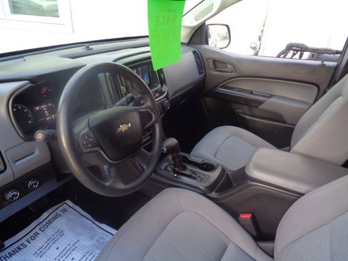 Used 2018 Chevrolet Colorado W/T w/ WT Convenience Package AWD/4WD image 7