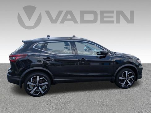 Used 2022 Nissan Rogue Sport SL FWD image 23