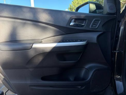 Used 2016 Honda CR-V Touring image 12